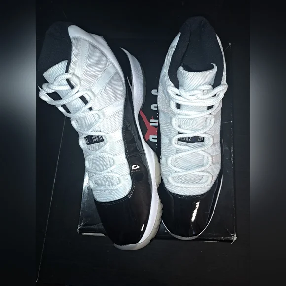 Jordan 11 Retro High Concord Men's Sneakers Size 13.
